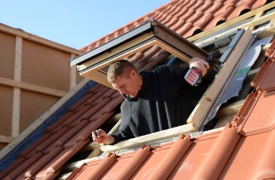 Pose de fenêtres de toit Velux à Fiac